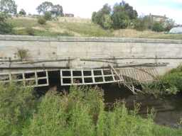 Second oblique view of right outer face of the Railway Bridge over Gaunless, Hagger Leazes September 2016